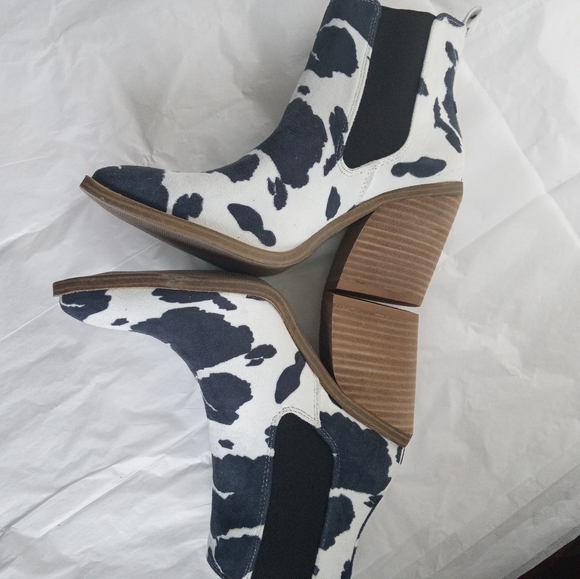 Cowhide western Kathaya style faux Suede shoe boot Size 8 - Picture 4 of 9